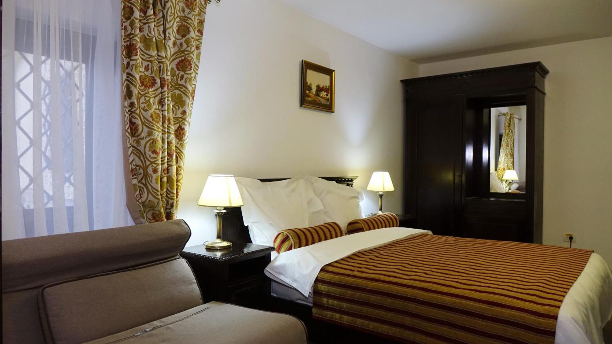 Vila Leonida - Resort Leonida Buşteni Extérieur photo